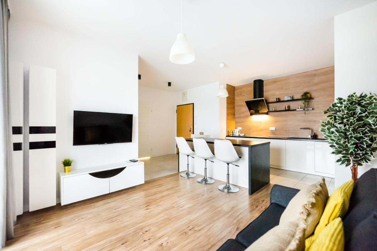 Magazynowa Exclusive Amber Apartment وارسو المظهر الخارجي الصورة