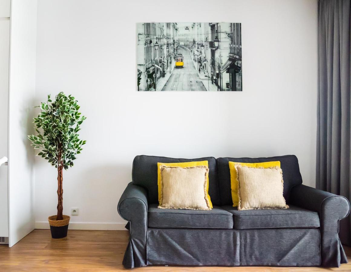 Magazynowa Exclusive Amber Apartment وارسو المظهر الخارجي الصورة
