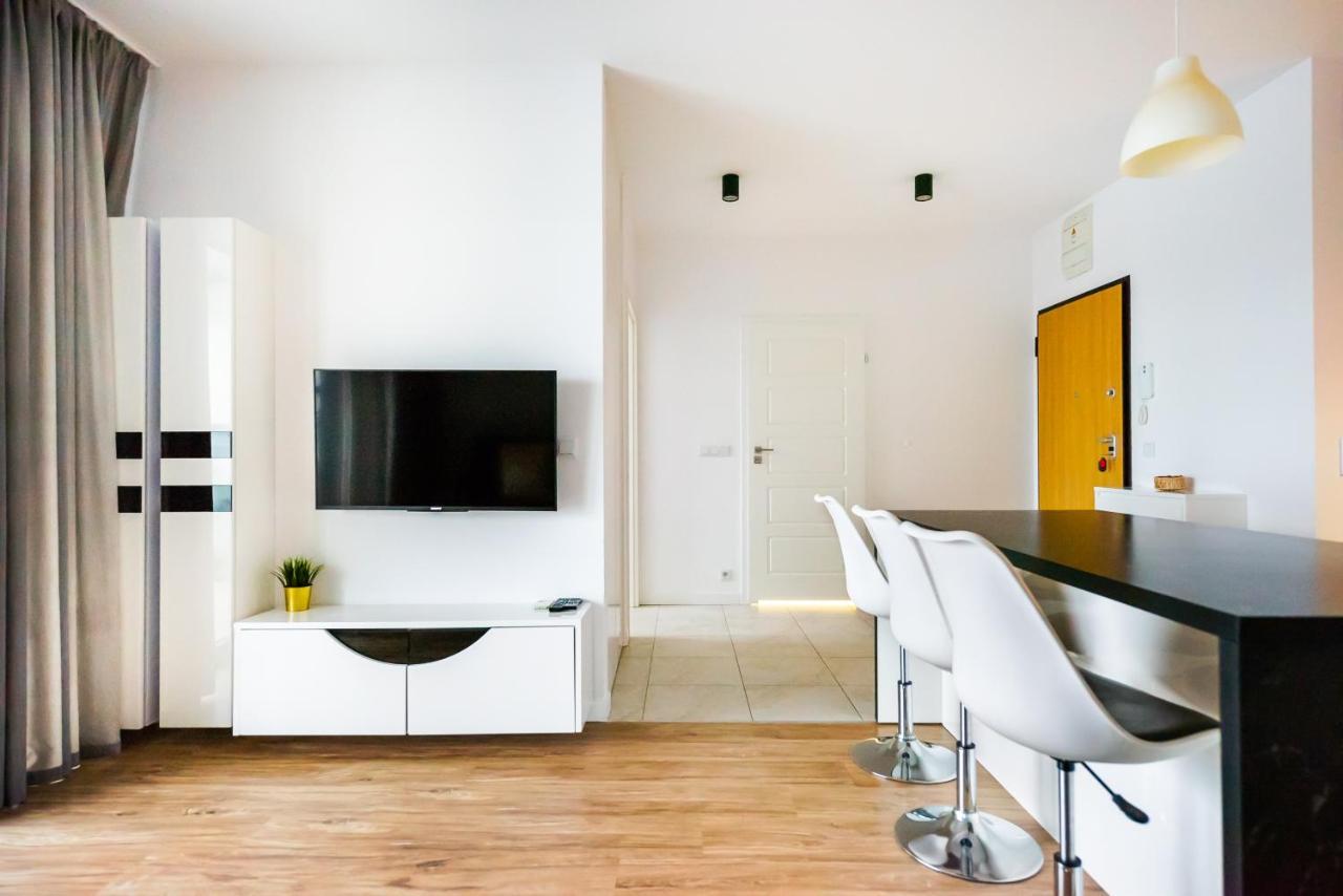 Magazynowa Exclusive Amber Apartment وارسو المظهر الخارجي الصورة