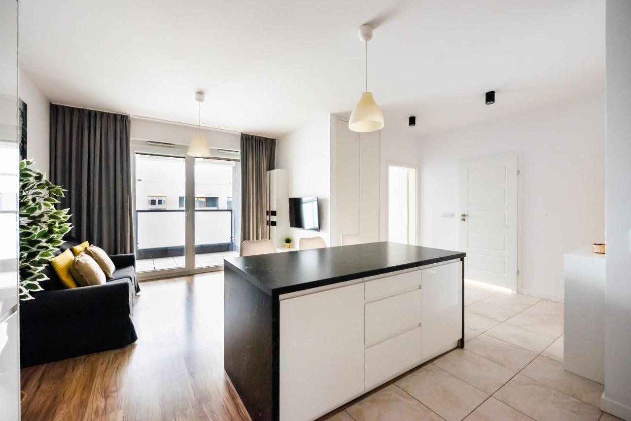 Magazynowa Exclusive Amber Apartment وارسو المظهر الخارجي الصورة