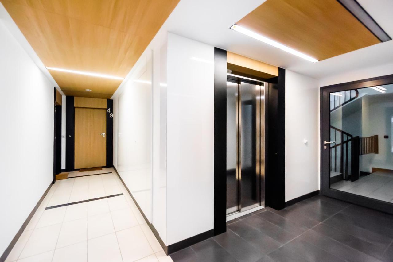 Magazynowa Exclusive Amber Apartment وارسو المظهر الخارجي الصورة