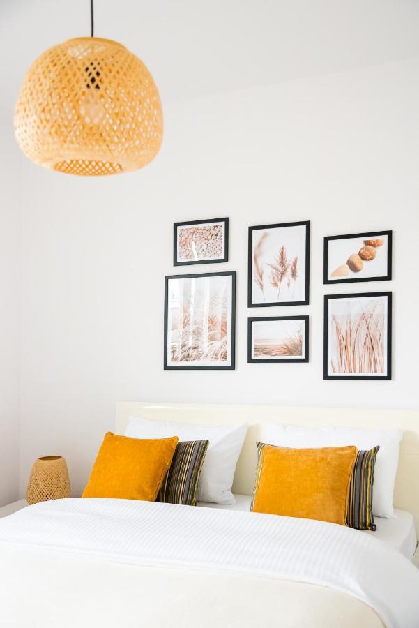 Magazynowa Exclusive Amber Apartment وارسو المظهر الخارجي الصورة